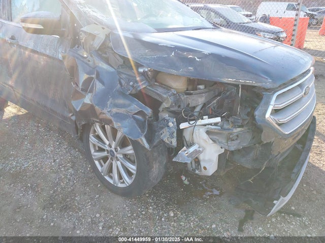 Ford Escape Titanium 2017 1FMCU0J91HUC82454 Image 6