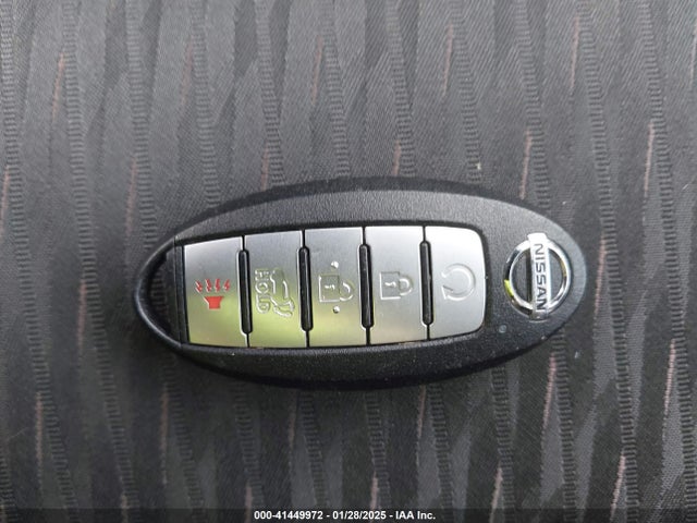 JN8AT2MV5KW387484 Nissan ROGUE SV