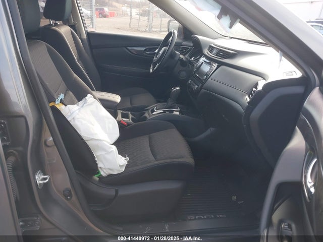 JN8AT2MV5KW387484 Nissan ROGUE SV