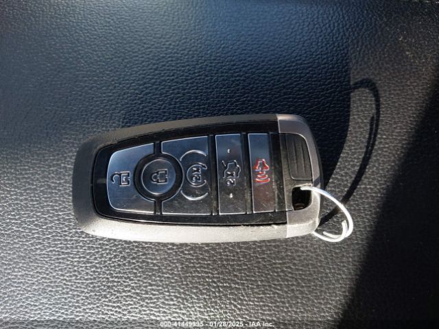 1FM5K8D88JGC03818 Ford EXPLORER XLT