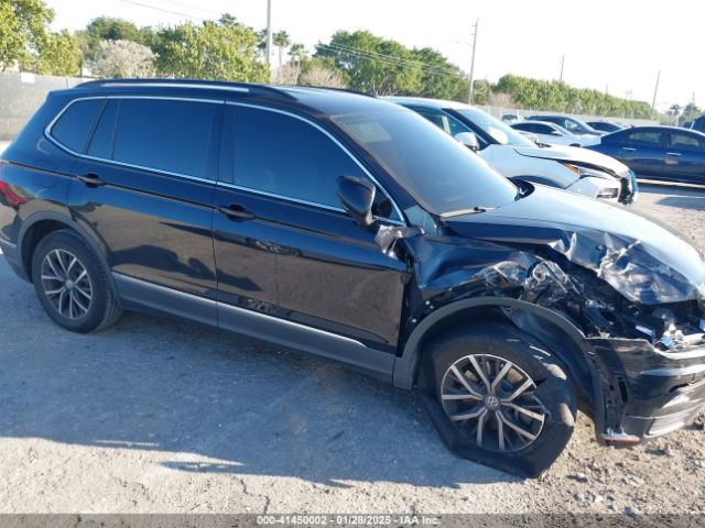 3VV3B7AX1LM019574 Volkswagen Tiguan 2.0t Se/2.0t Se R-line Black/2.0t Sel
