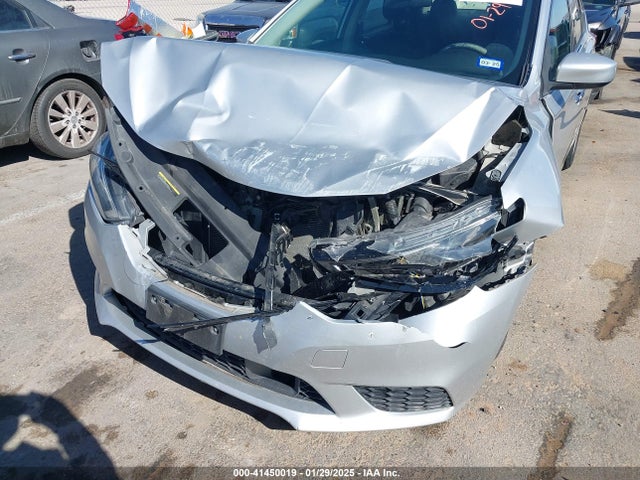 3N1AB7AP6KY318624 Nissan SENTRA SV