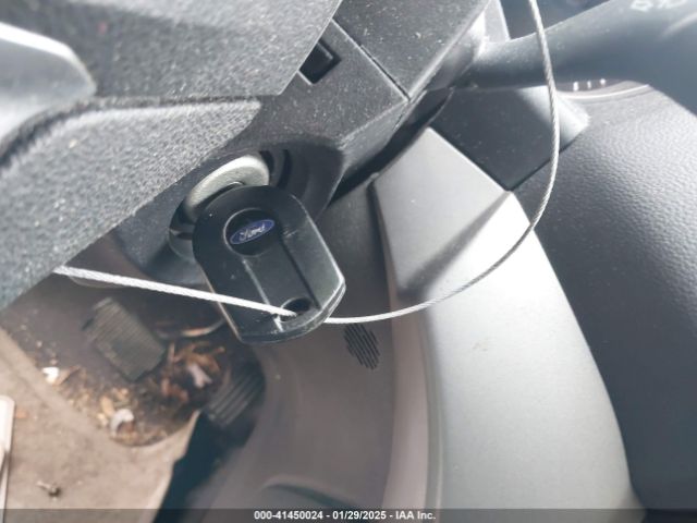 1FMCU0G75FUC78412 Ford ESCAPE SE