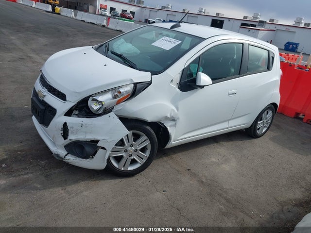 Chevrolet Spark 1lt Cvt 2015 KL8CD6S95FC721513 Image 2