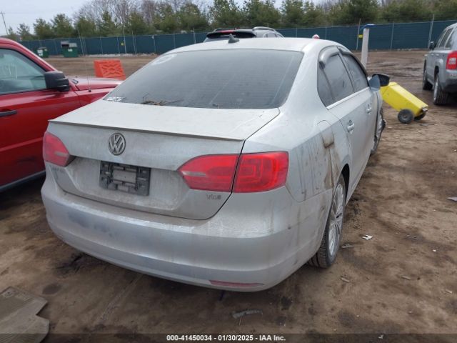 3VW3L7AJ5EM390700 Volkswagen Jetta 2.0l Tdi