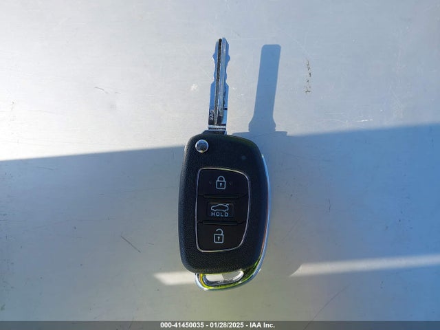 5NPD84LF0LH532695 Hyundai ELANTRA SEL