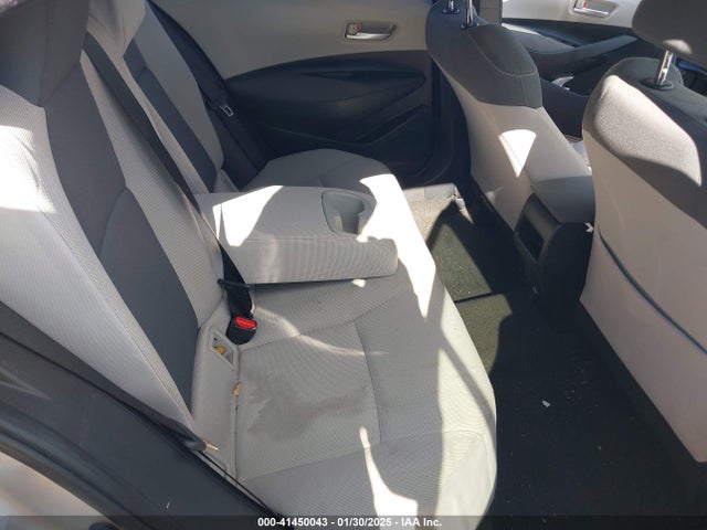 JTDEPMAE3MJ138862 Toyota COROLLA LE
