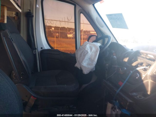 3C6TRVCG3JE112834 RAM Promaster 2500 High Roof 136 Wb