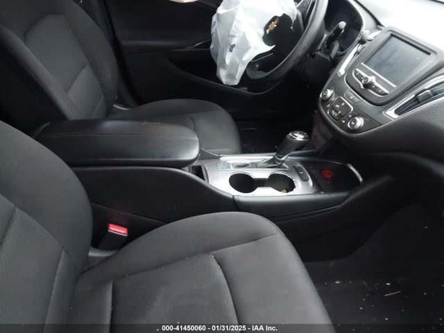 1G1ZE5ST9HF174745 Chevrolet MALIBU 1LT