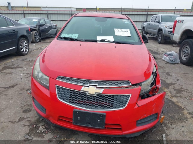 1G1PA5SG3E7144801 Chevrolet Cruze Ls Auto