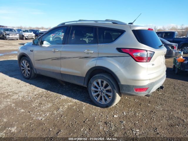 1FMCU9J93HUC81133 Ford Escape Titanium