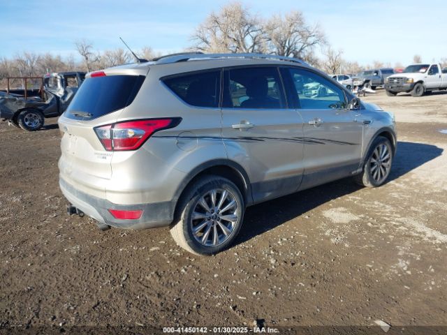 1FMCU9J93HUC81133 Ford Escape Titanium