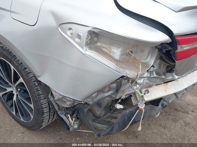 4T1B11HKXKU213207 Toyota CAMRY SE