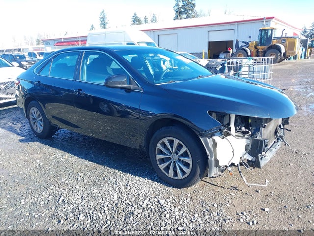 Toyota CAMRY LE 2017 4T1BF1FKXHU316687 Image 1