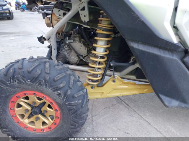 2019 CAN-AM MAVERICK X3 3JBVXAW29KK000075 Photo 7