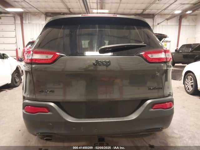 1C4PJMAB1HW556863 Jeep Cherokee Altitude 4x4