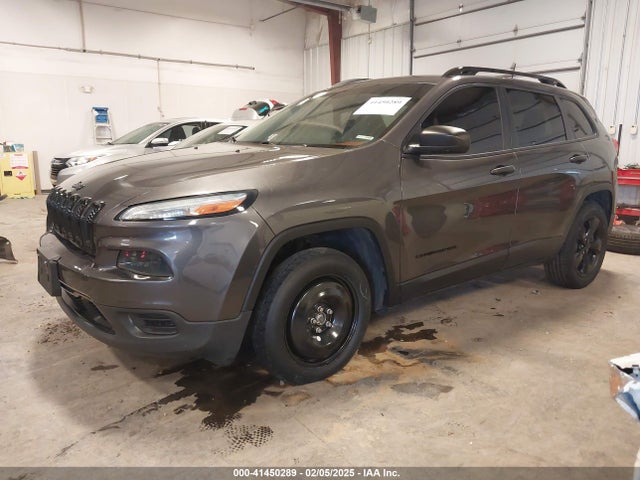 1C4PJMAB1HW556863 Jeep Cherokee Altitude 4x4