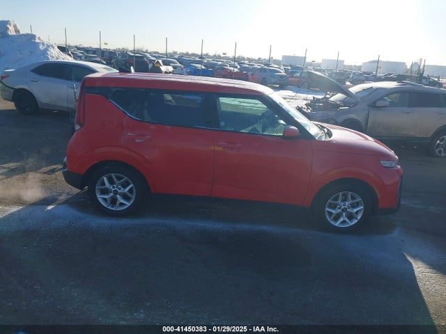 KIA SOUL LX 2022 KNDJ23AU5N7183976 Image 13