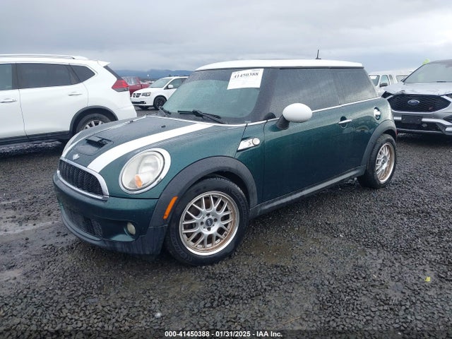 2010 MINI COOPER S WMWMF7C54ATW89845 Photo 1