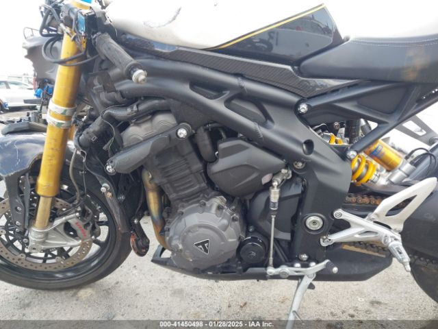 2022 TRIUMPH MOTORCYCLE SPEED TRIPLE SMTP02ST7NTAW8761 Photo 8