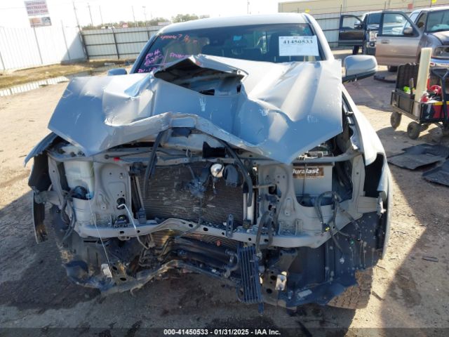 5TFAZ5CN1JX062501 Toyota Tacoma Trd Sport