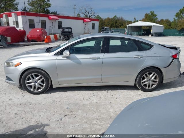 1FA6P0H74G5134942 Ford FUSION SE