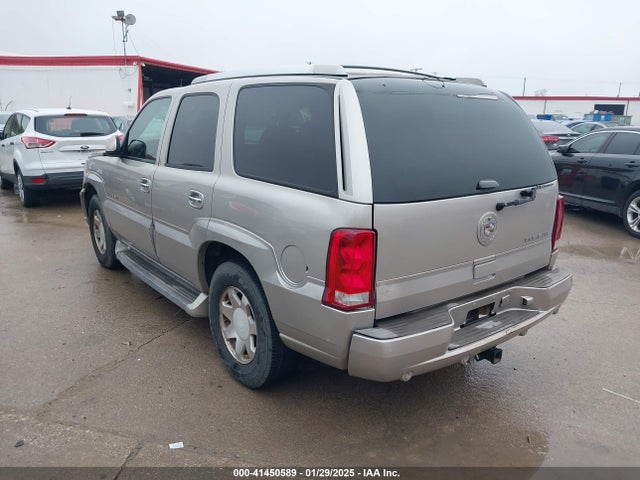 2005 CADILLAC ESCALADE 1GYEC63T65R202182 Photo 2