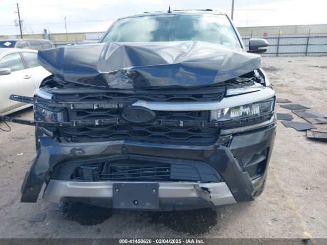 1FMJU1HT0NEA56894 Ford Expedition Xlt