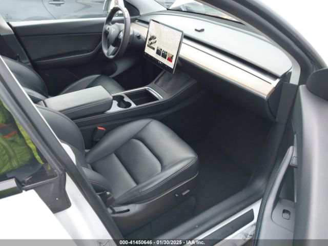 2022 TESLA MODEL Y 7SAYGDEF7NF403813 Photo 4