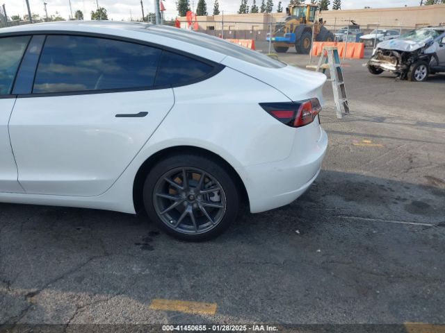 5YJ3E1EA4NF323322 Tesla Model 3 Rear-wheel Drive
