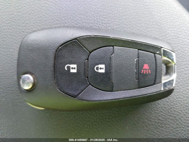 KL77LFE28RC163085 Chevrolet Trax Fwd Sp