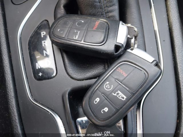 2019 JEEP CHEROKEE 1C4PJMLB3KD369141 Photo 10