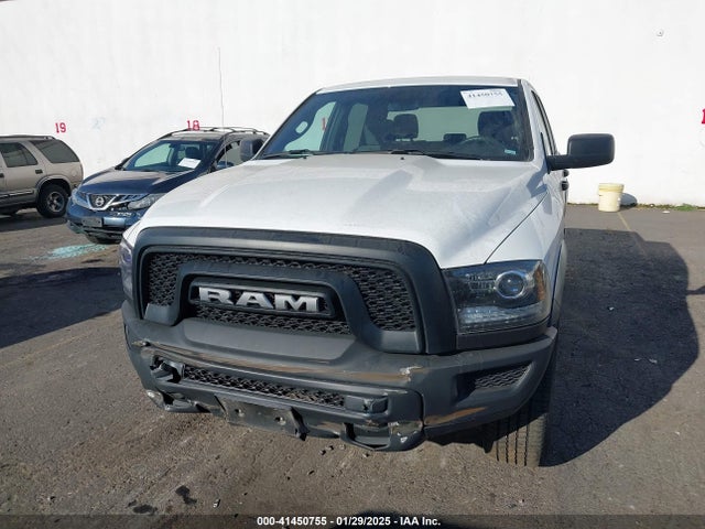 1C6RR7LG7RS124354 RAM 1500 Classic Warlock  4x4 5'7 Box
