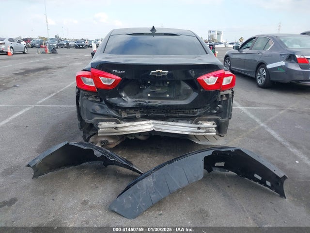 Chevrolet Cruze Ls Auto 2017 1G1BC5SM4H7164361 Image 17