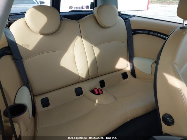 2009 MINI COOPER CLUBMAN WMWML33529TN68650 Photo 7