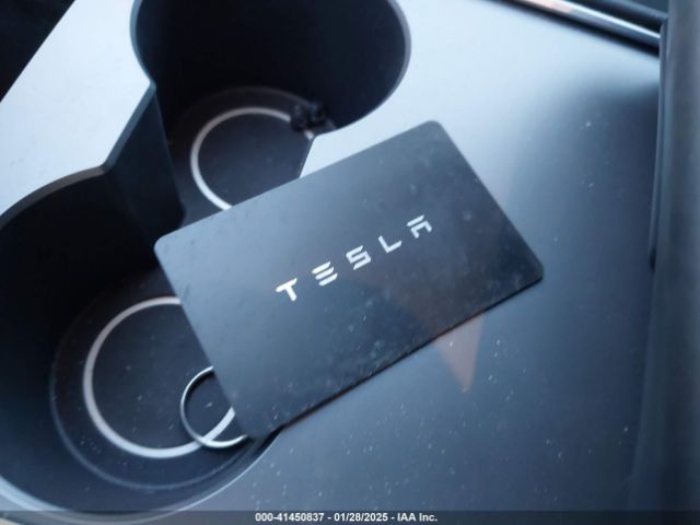 7SAYGAEE6RF206658 Tesla Model Y Long Range Dual Motor All-wheel Drive