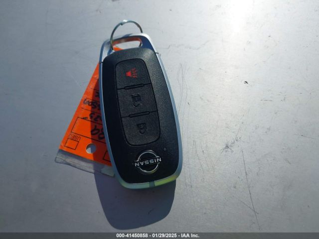 3N8AP6CA3SL352751 Nissan Kicks Sv Fwd