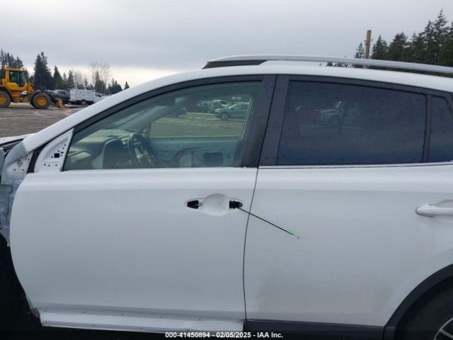 JTMRFREV0JD228783 Toyota Rav4 Adventure/xle