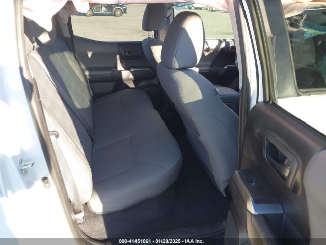 5TFAZ5CN5MX107993 Toyota Tacoma Sr5 V6