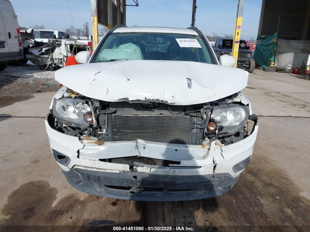 1C4NJDEB9FD396239 Jeep Compass High Altitude Edition