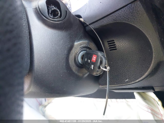 Toyota COROLLA LE 2018 2T1BURHE2JC058913 Image 11