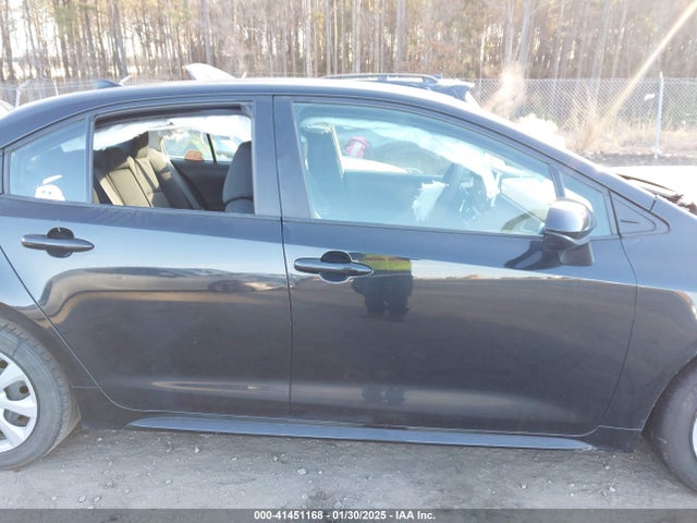 Toyota COROLLA LE 2021 5YFEPMAE1MP170415 Image 13