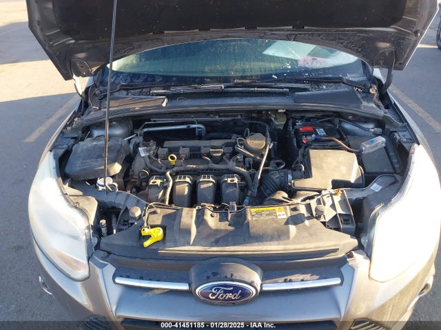 Ford FOCUS SE 2014 1FADP3K22EL186066 Image 10