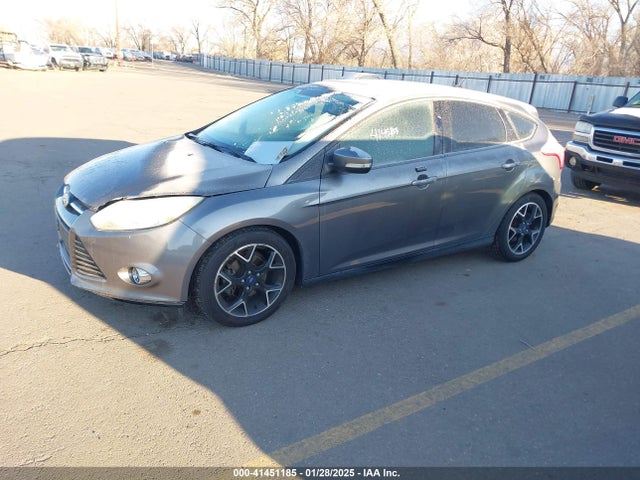 Ford FOCUS SE 2014 1FADP3K22EL186066 Image 2