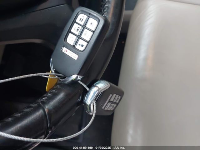 5FNRL6H82KB060023 Honda Odyssey Touring