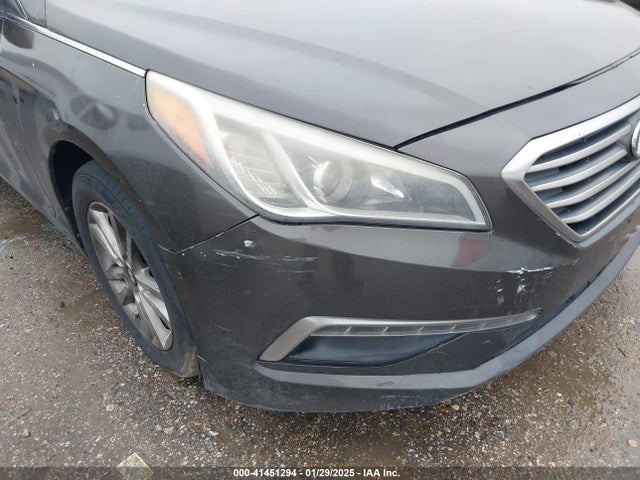 Hyundai SONATA SE 2015 5NPE24AF0FH069521 Image 15