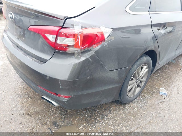 Hyundai SONATA SE 2015 5NPE24AF0FH069521 Image 6