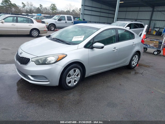 KIA FORTE LX 2014 KNAFK4A62E5219189 Image 2