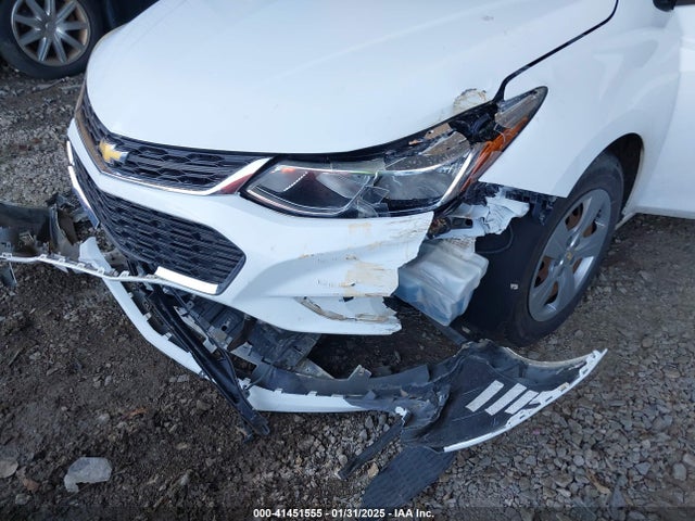 1G1BC5SMXG7257626 Chevrolet Cruze Ls Auto