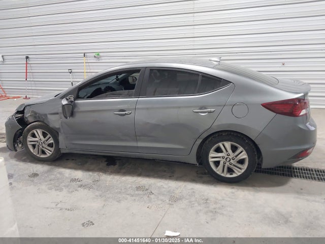 Hyundai Elantra Value Edition 2019 5NPD84LF9KH427085 Image 15